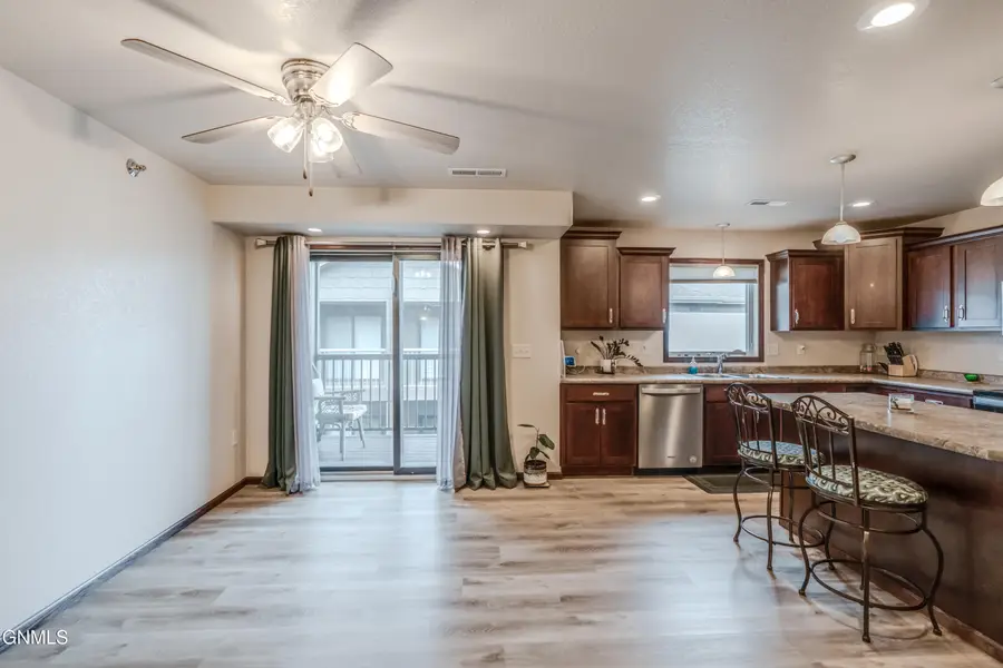 3419 Hamilton Street #9, Bismarck, ND 58503 - #3