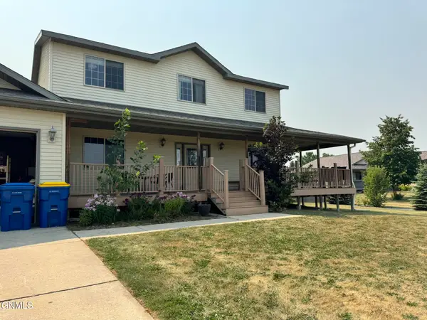 3651 Palomino Drive N, Mandan, ND 58554