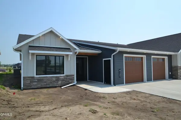 4121 Ivory Lane, Bismarck, ND 58503