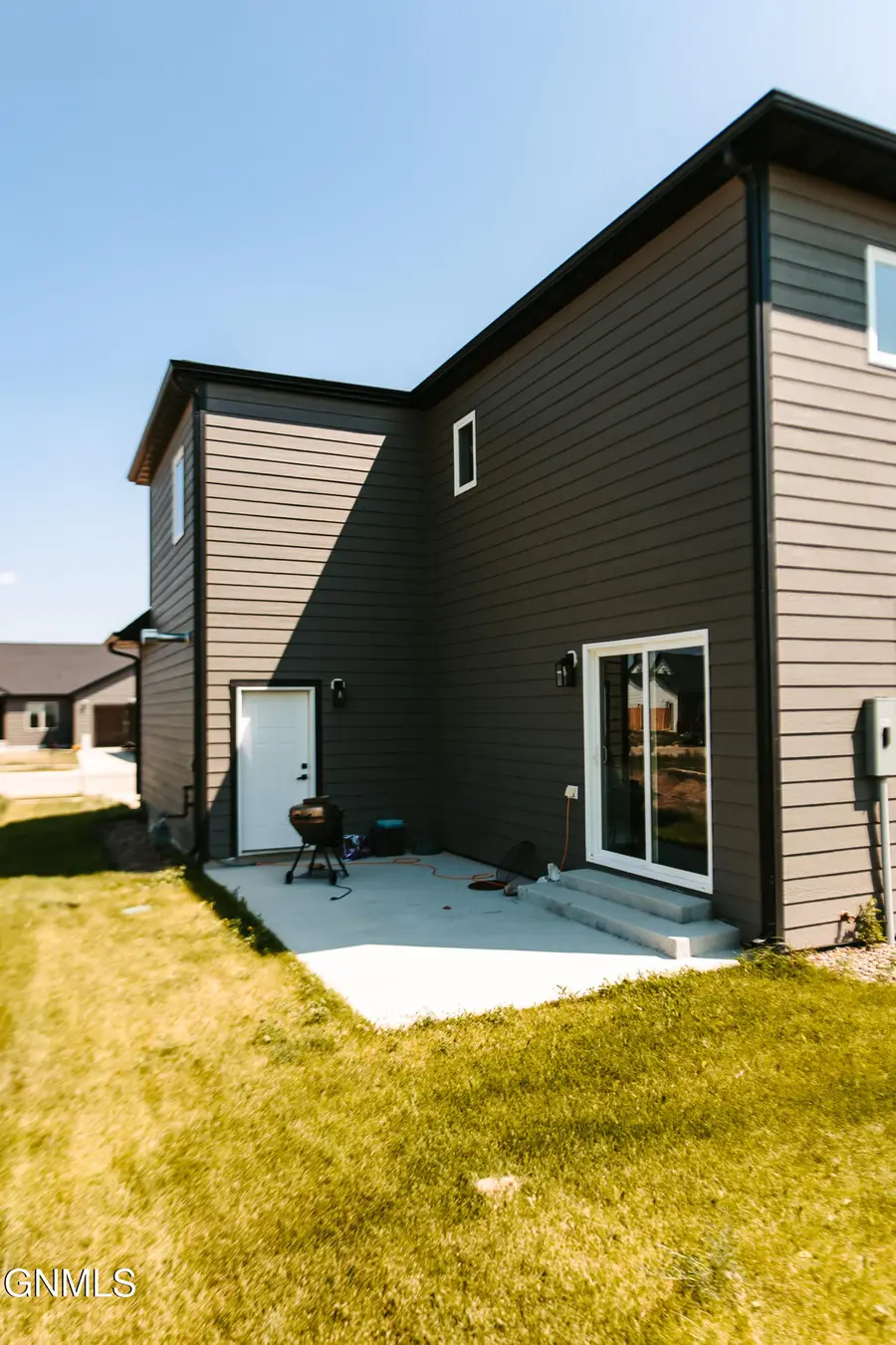 1233 9th Street Sw, Watford City, ND 58854 - #3