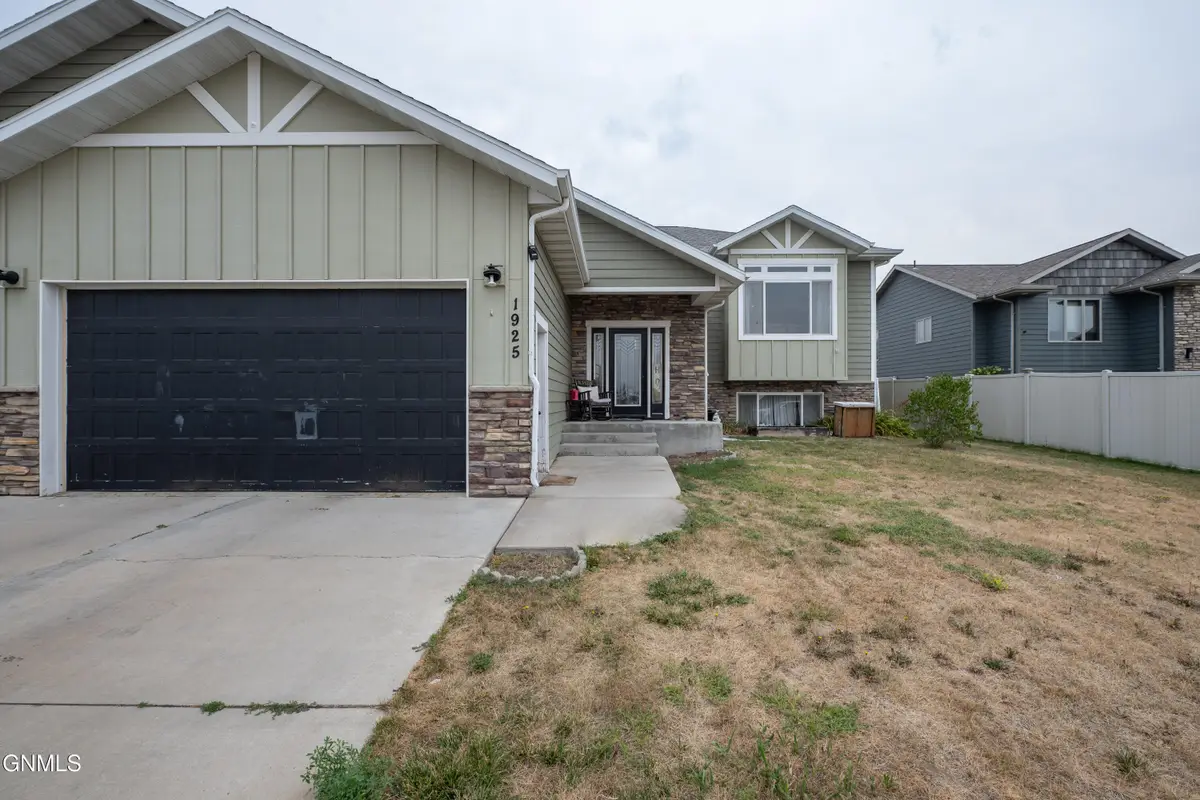 1925 Canyon Drive, Dickinson, ND 58601 - #1