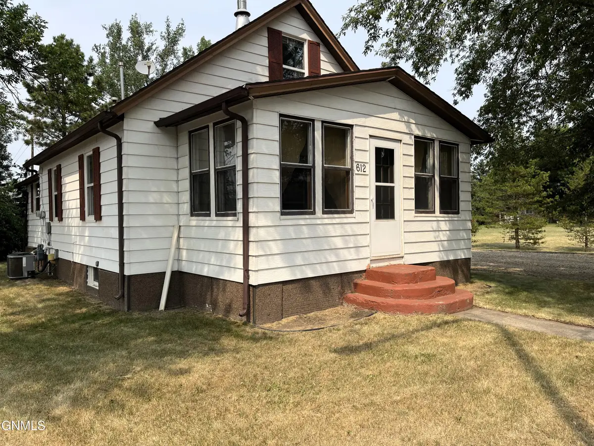 612 Bismarck Avenue, Wilton, ND 58579 - #1