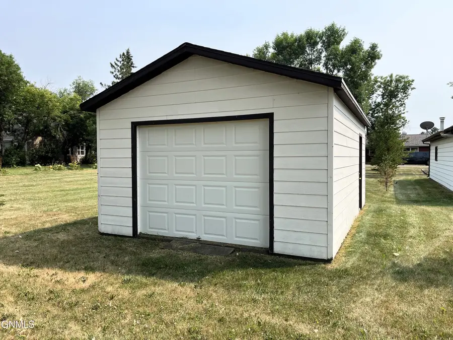 612 Bismarck Avenue, Wilton, ND 58579 - #3