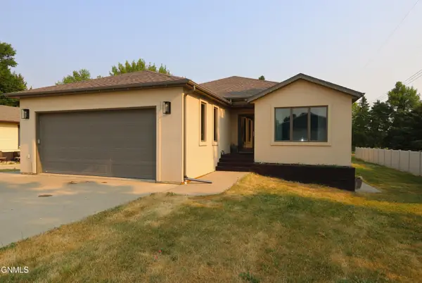 55 Francis Avenue Ne, Berthold, ND 58718