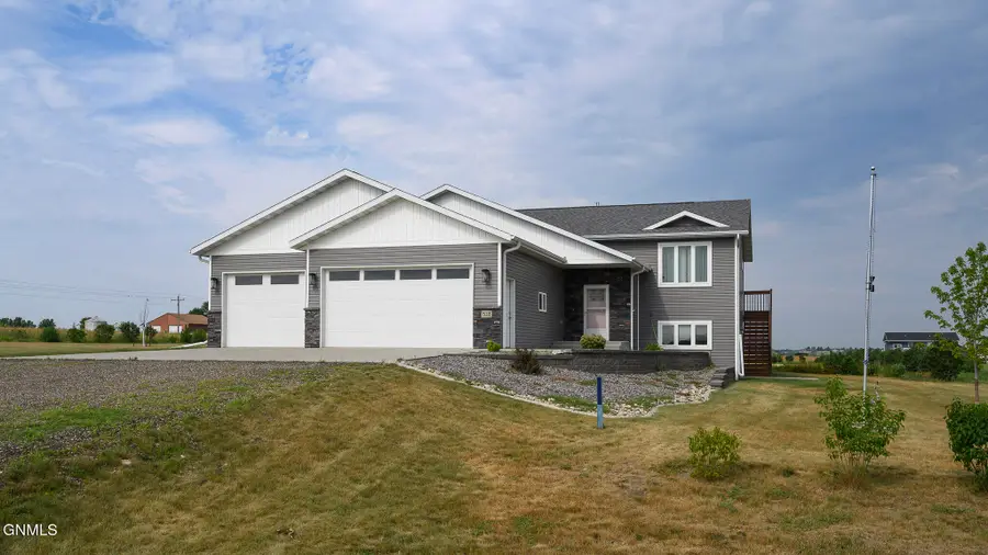 512 Apple Ridge Road, Menoken, ND 58558 - #2