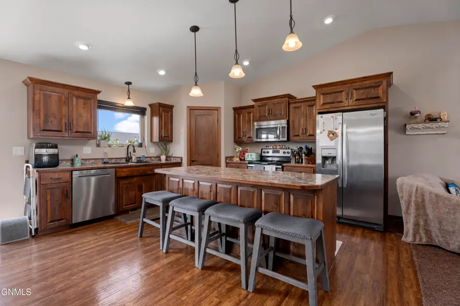 6025 Reily Road, Lincoln, ND 58504 - #2