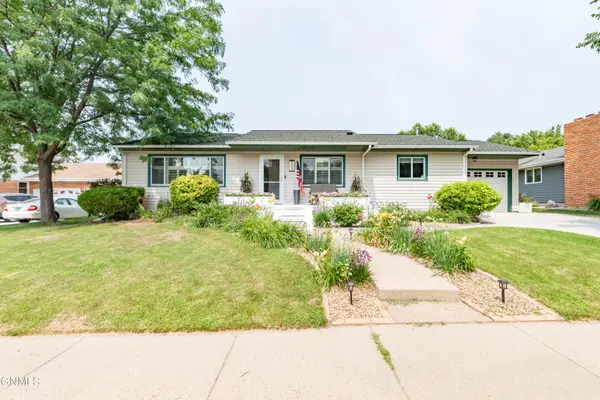 308 W Boulevard Avenue W, Bismarck, ND 58501