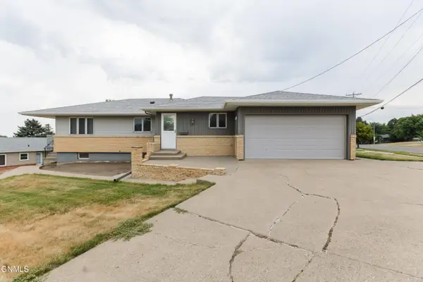 1616 17th Street, Bismarck, ND 58501