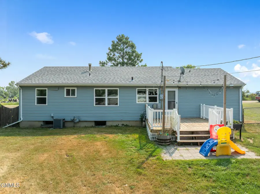 1012 44th Street Se, Minot, ND 58701 - #3