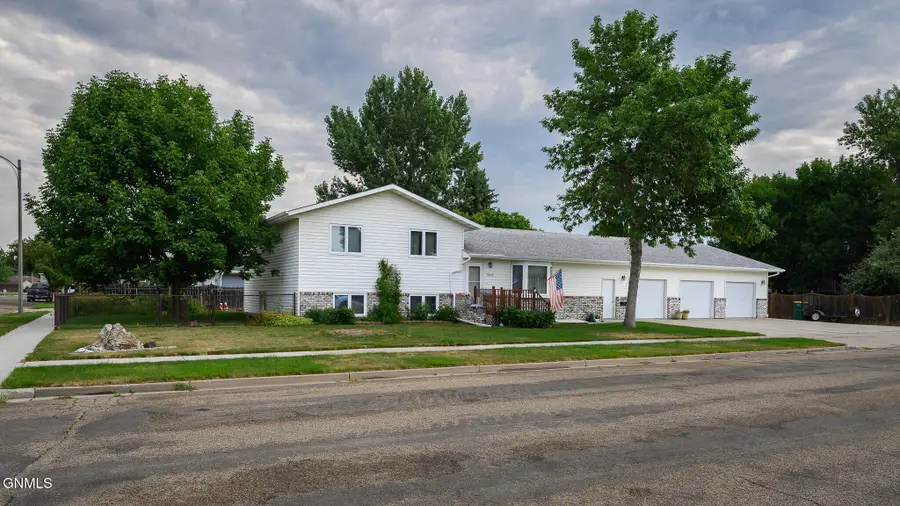 3226 Devon Drive, Bismarck, ND 58504 - #2