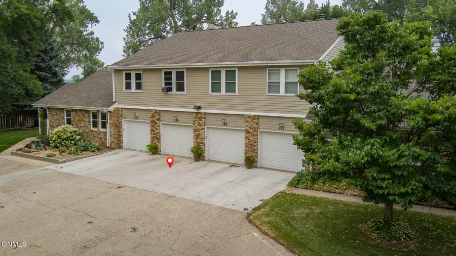 150 Riverside Park #150, Bismarck, ND 58504 - #2