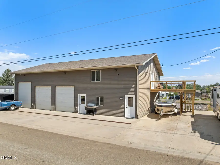 14 N Central Avenue, Fairview, MT 59221 - #3