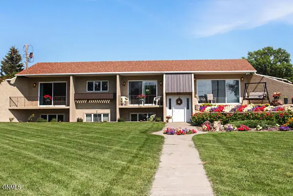 210 Oak Avenue E, New Salem, ND 58563