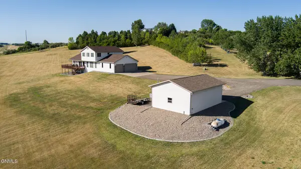 3745 Hidatsa Place N, Mandan, ND 58554