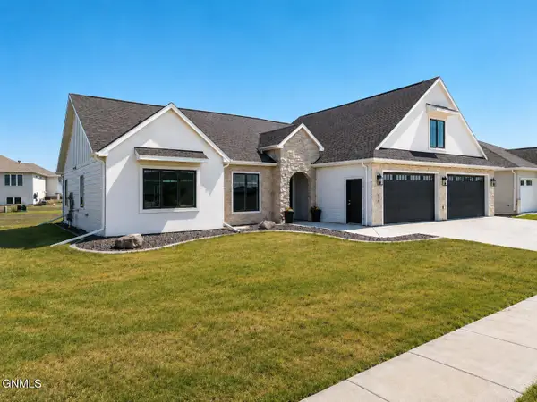 4113 Wrangler Lane, Bismarck, ND 58503