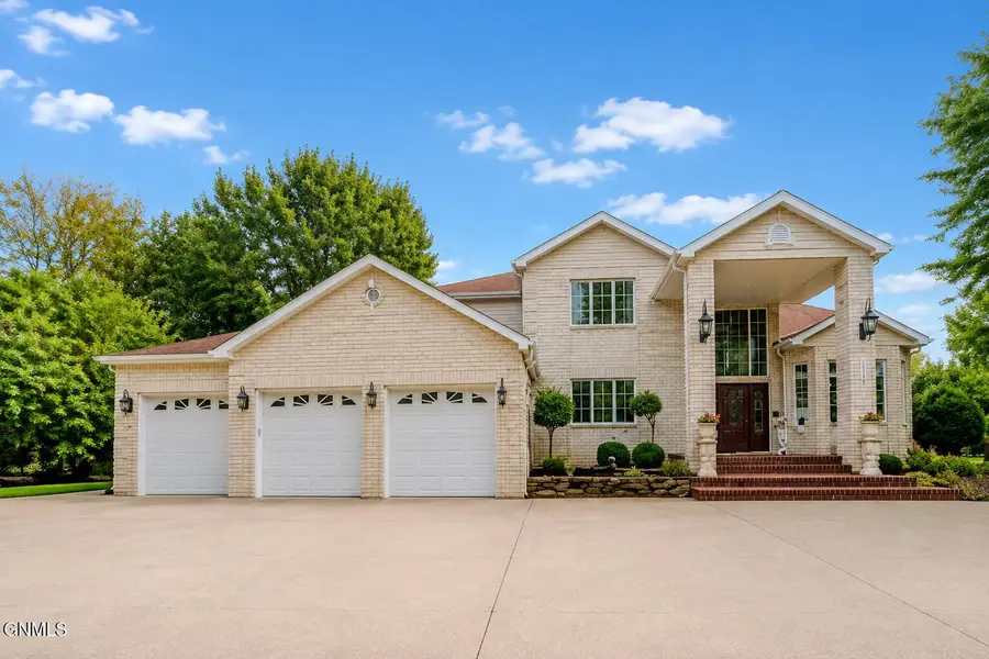 2023 Harbor Drive, Bismarck, ND 58504 - #2