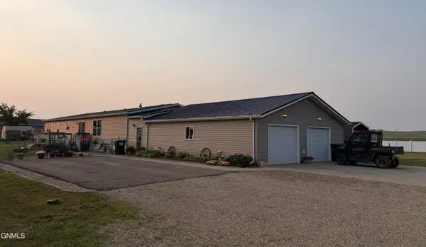 510 School Street Sw, Medina, ND 58467