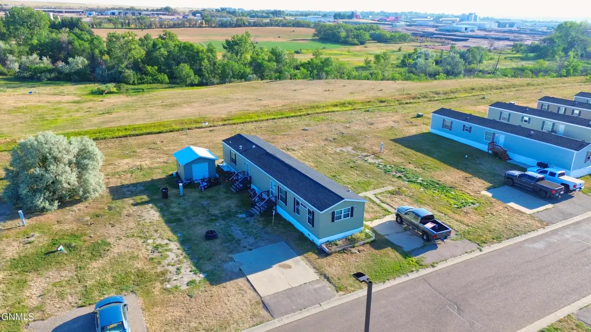5112 16th Avenue W #95, Williston, ND 58801 - #1