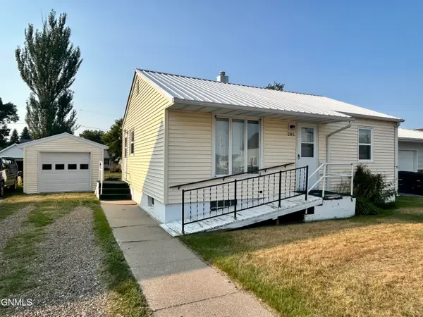 206 Roosevelt Avenue, Underwood, ND 58576