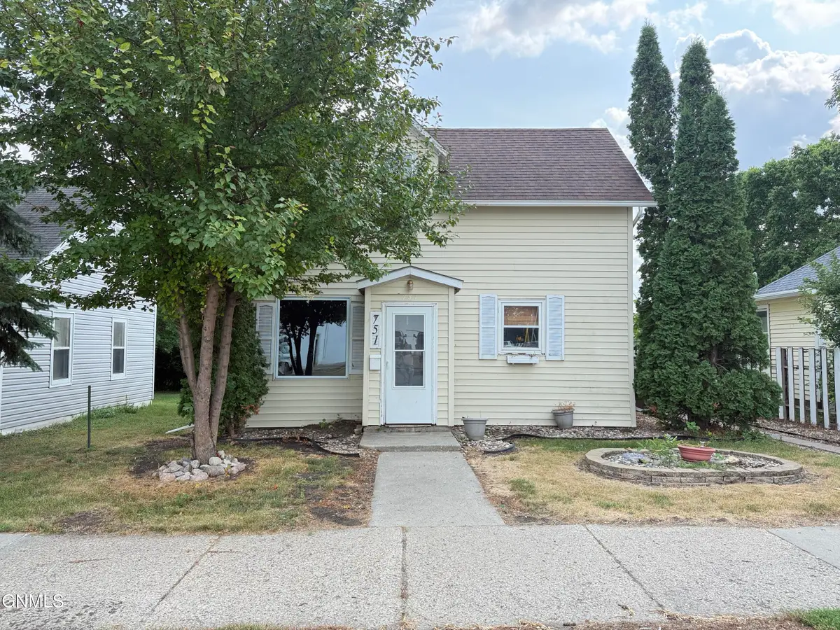 751 2nd Street Sw, Valley City, ND 58072 - #1