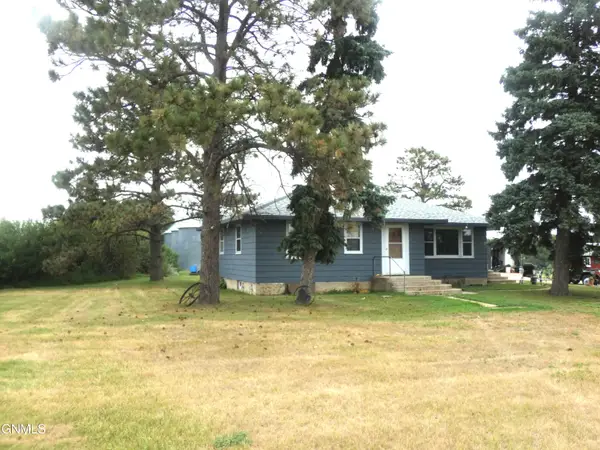 6622 11th Avenue Se, Hazelton, ND 58544
