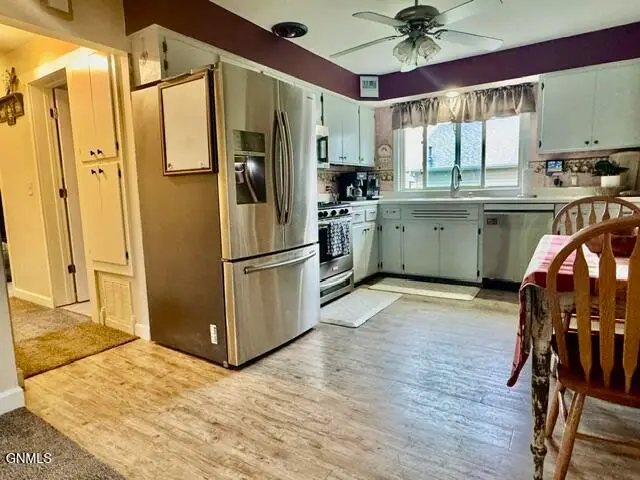 703 17th Avenue W, Williston, ND 58801 - #3