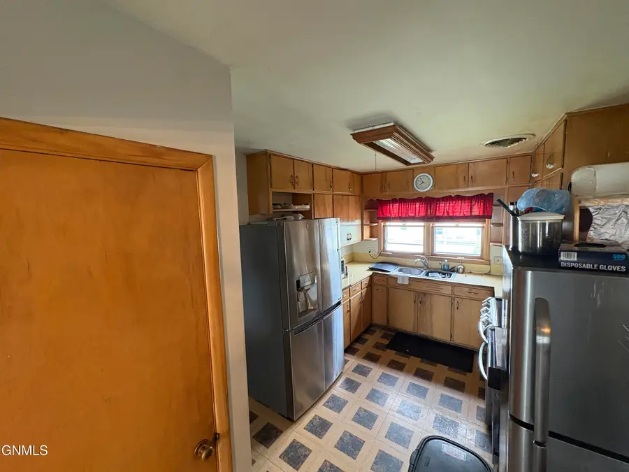 51 2nd Street N, Ellendale, ND 58436 - #2