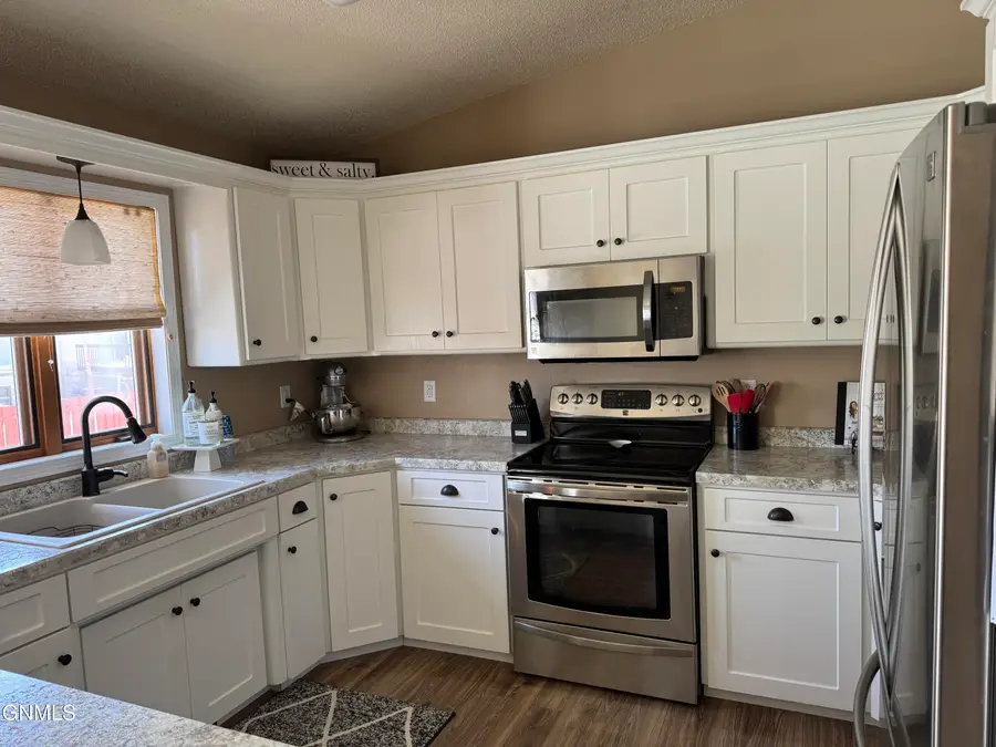 1947 Tahoe Drive, Bismarck, ND 58504 - #3