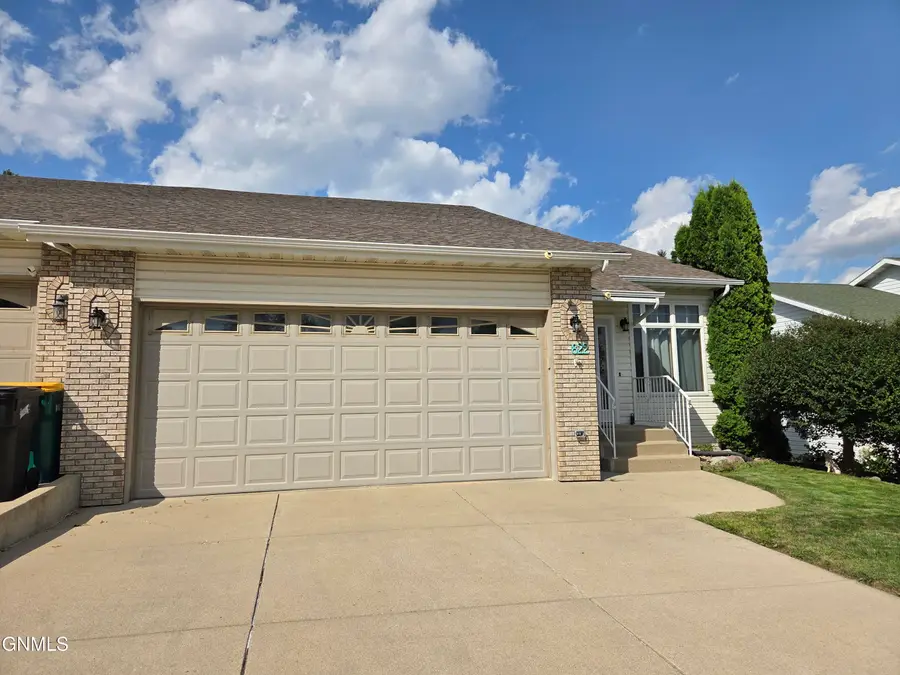 822 Interstate Avenue W, Bismarck, ND 58503 - #3