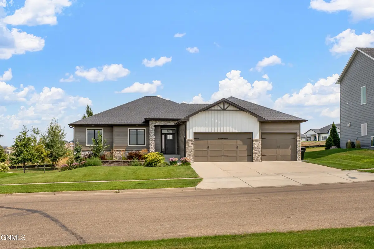 3917 Valley Drive, Bismarck, ND 58503 - #1