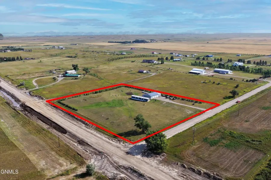 13293 58th Street Nw, Williston, ND 58801 - #2