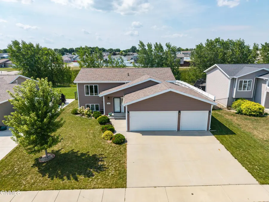 3310 Doubleday Drive, Bismarck, ND 58503 - #2