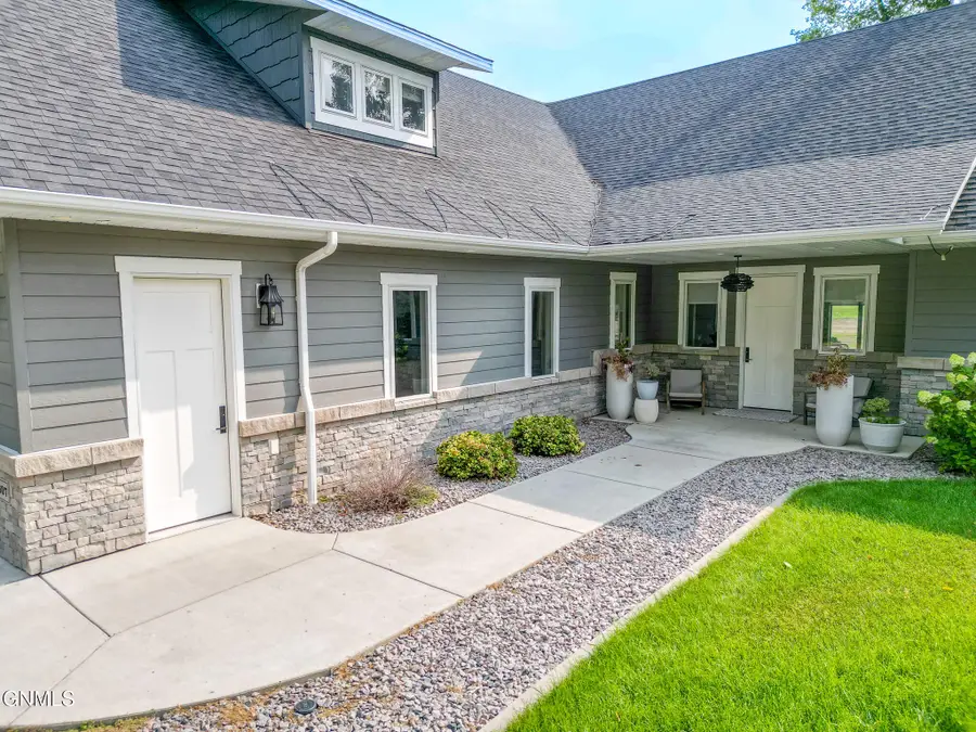 2607 Langer Lane, Bismarck, ND 58504 - #3