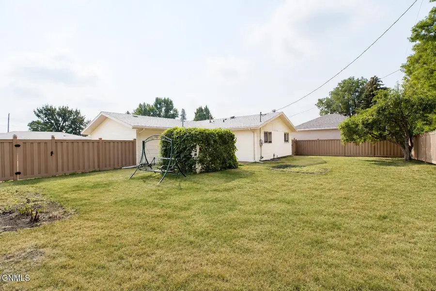 1216 Morningside Street, Bismarck, ND 58501 - #3