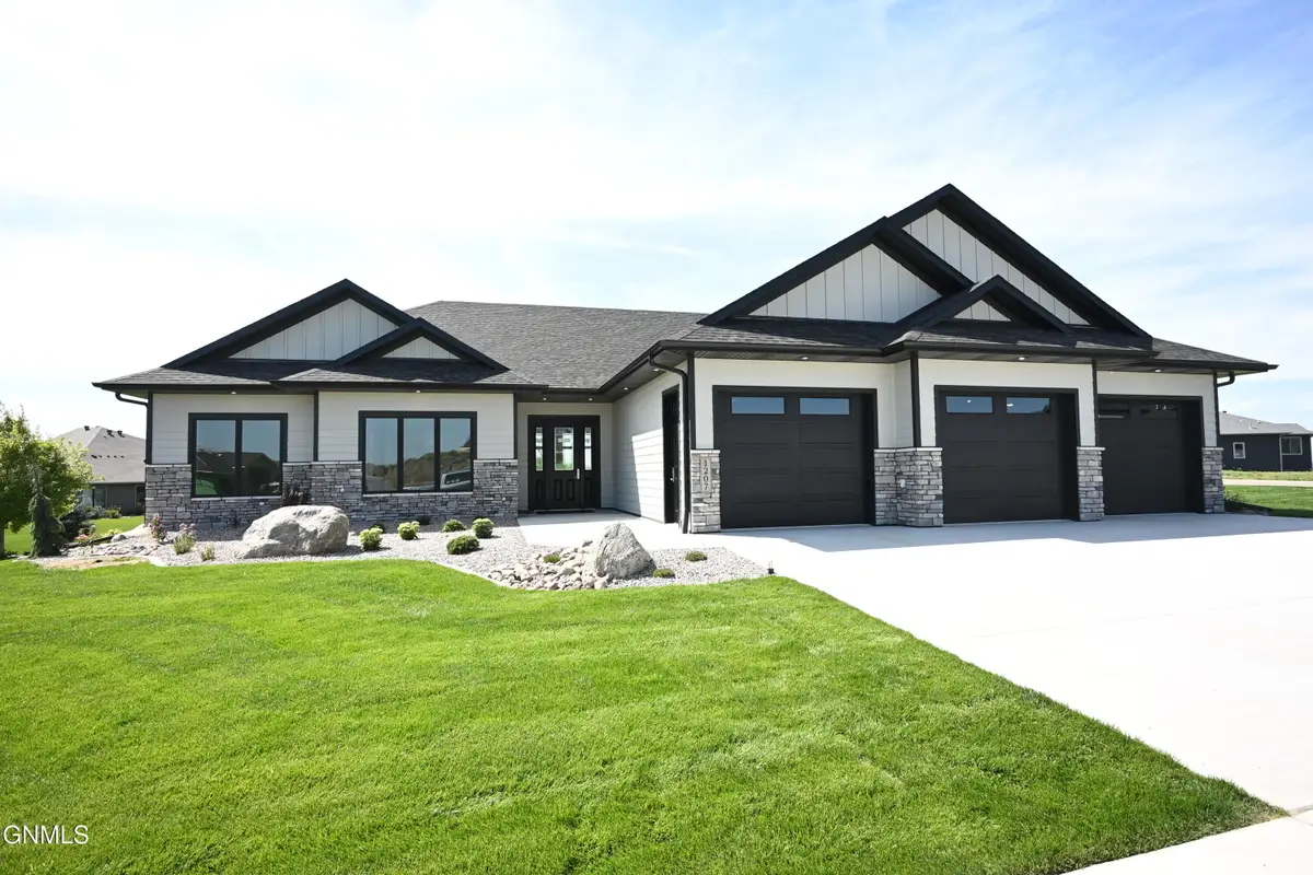1207 Limited Lane, Bismarck, ND 58503 - #1