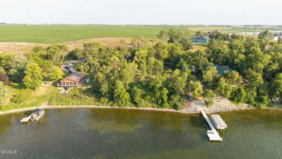 531 E Lake County Road, Jamestown, ND 58401 - #2