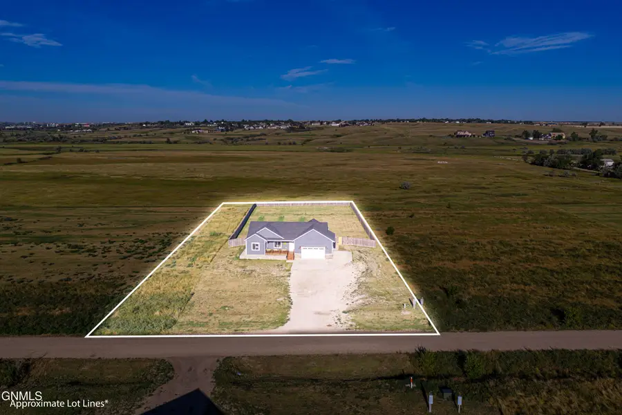 5487 Matthew Avenue, Williston, ND 58801 - #3