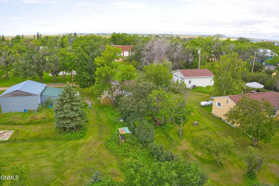 307 Linda Street, Ambrose, ND 58833 - #2