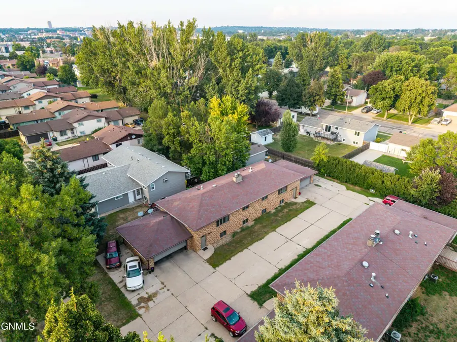 1319/1321 Washington Street, Bismarck, ND 58504 - #3