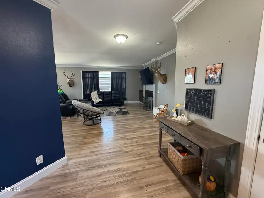 923 35th Street Ne, Watford City, ND 58854 - #3