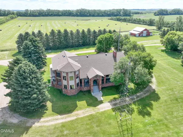 679 38th Avenue Ne, Bowdon, ND 58418