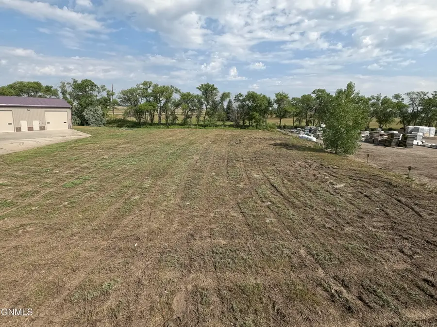 4222 Hagen Avenue, Bismarck, ND 58504 - #3