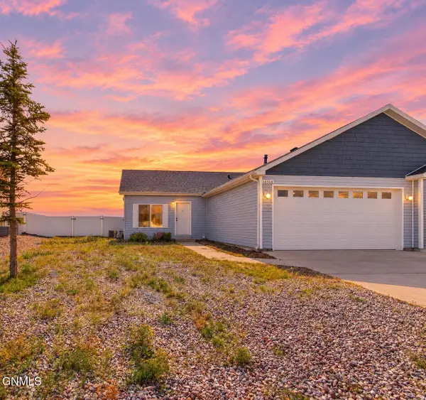 12368 Truax Street, Epping, ND 58843