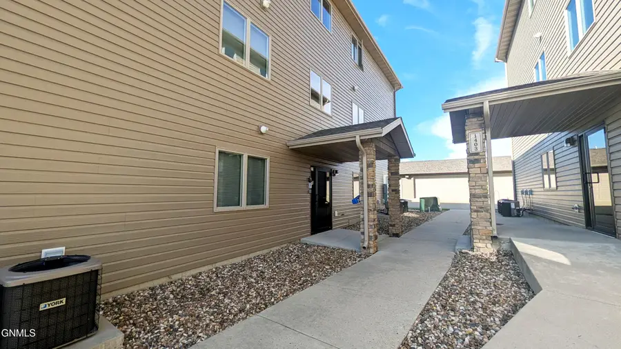1401 Sharloh Loop #12, Bismarck, ND 58501 - #2
