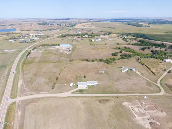 2345 Jessica Drive N, Mandan, ND 58554