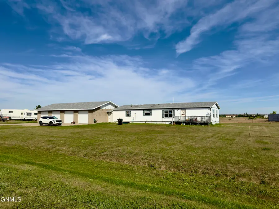 2345 Jessica Drive N, Mandan, ND 58554 - #3