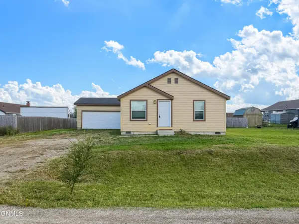 13844 Charlson Street Nw, Williston, ND 58801