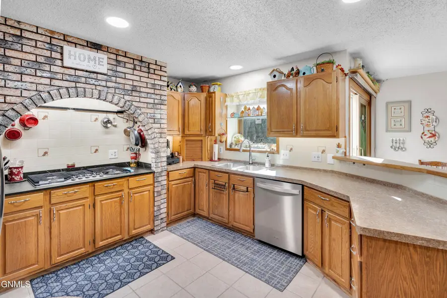420 E Brandon Drive, Bismarck, ND 58503 - #3