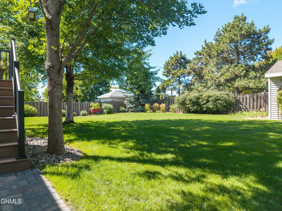 2524 Sharps Loop, Bismarck, ND 58503 - #2