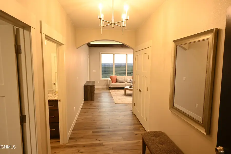 6201 Tyler Parkway #119, Bismarck, ND 58503 - #2